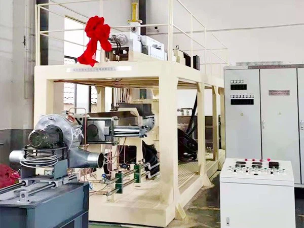 Continuous refining granulation line Continuous refining granulation line